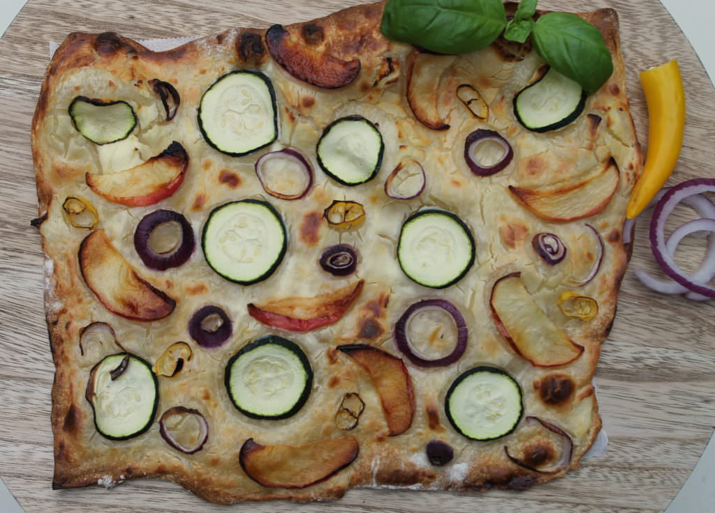 Fruchtiger Flammkuchen vegan